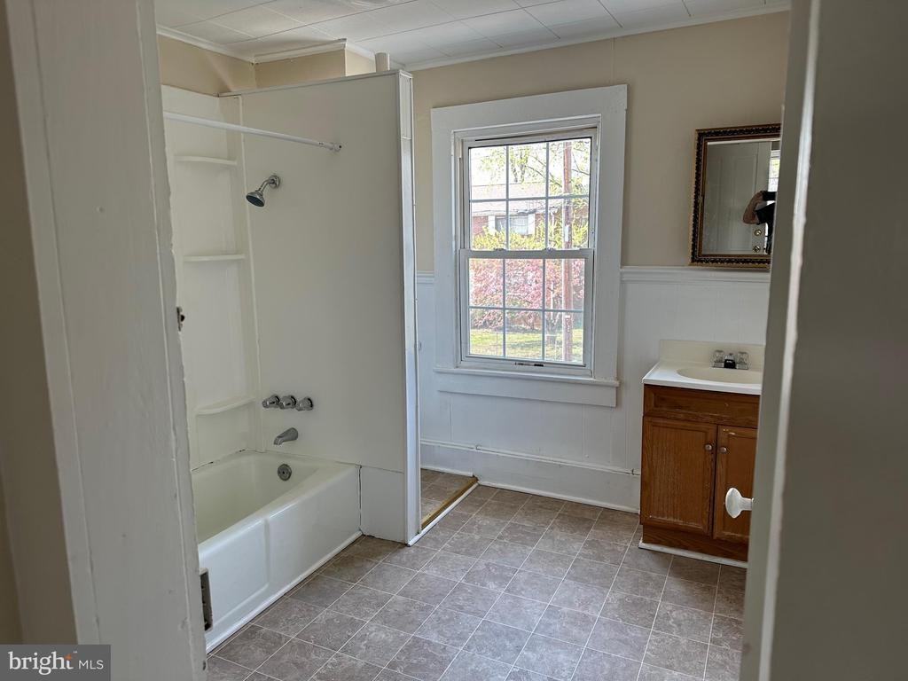 1605 Apt. Charles Street - Photo 7 of 14