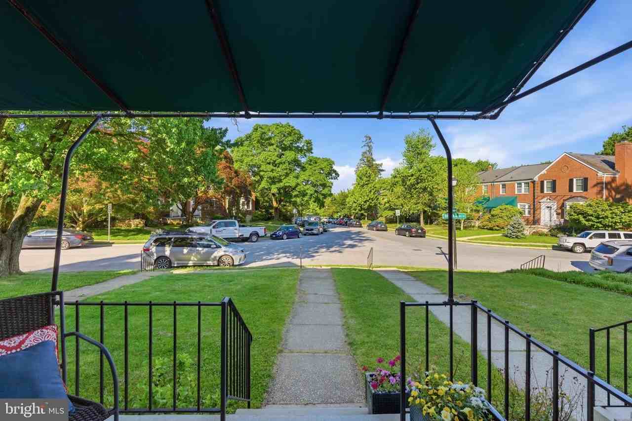 6467 Blenheim Rd - Photo 4 of 50