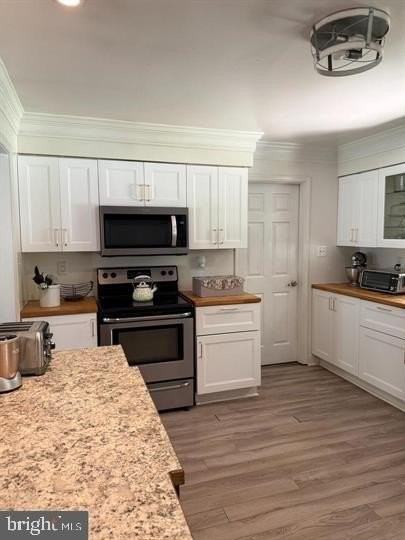 1367 Redwood Cir - Photo 4 of 17