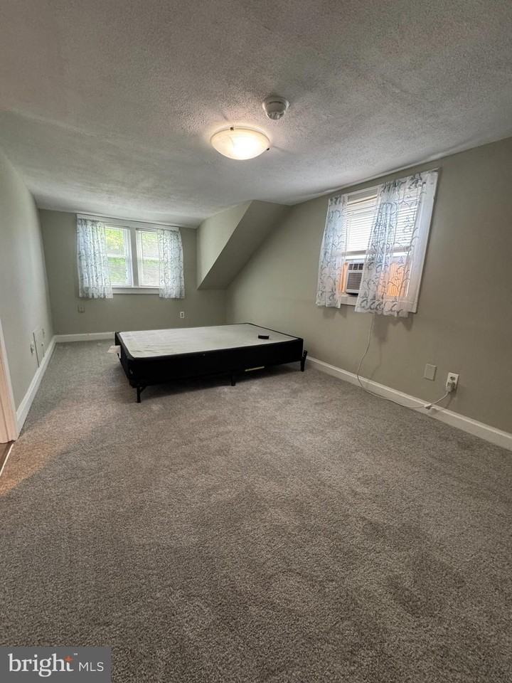 14955 Foster Ln - Photo 5 of 11