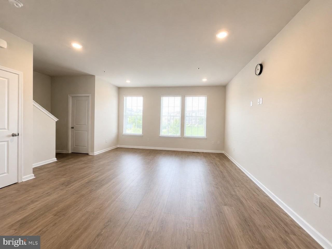 1221 Apollo Dr - Photo 6 of 18