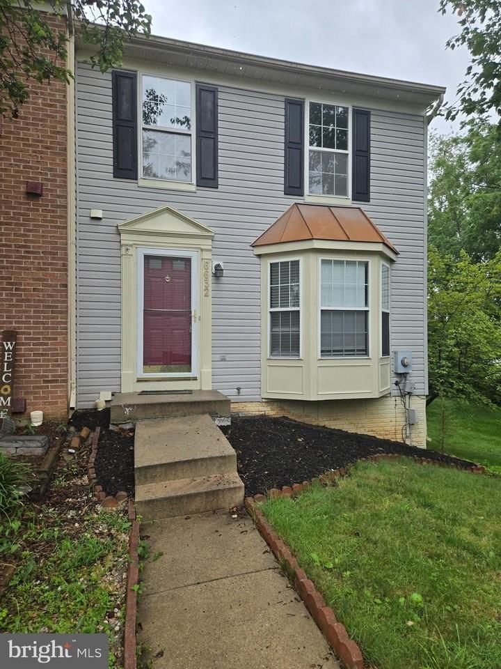 6632 Granville Ct - Photo 2 of 37