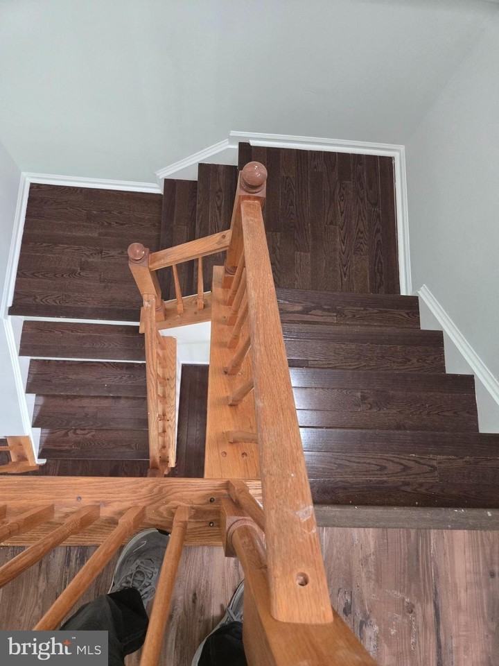 6632 Granville Ct - Photo 7 of 37