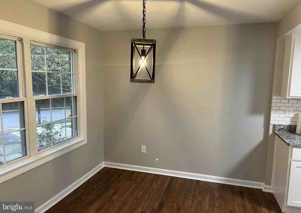 5748 Yellowrose Ct - Photo 2 of 20