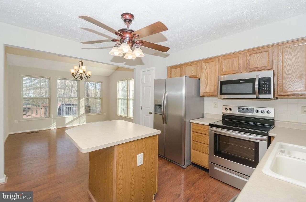 8731 Castlerock Ct - Photo 2 of 38