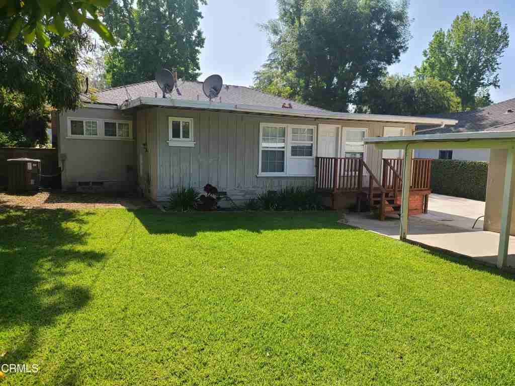 4913 Revlon Dr - Photo 4 of 15