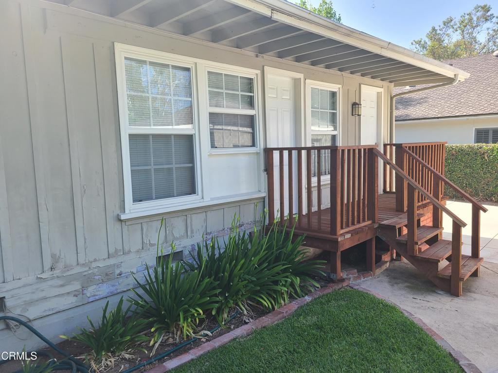 4913 Revlon Dr - Photo 5 of 15