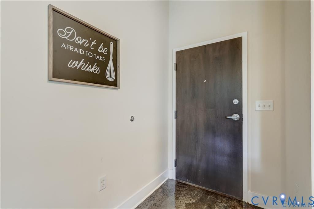 1020 Porter St ##104 - Photo 7 of 24