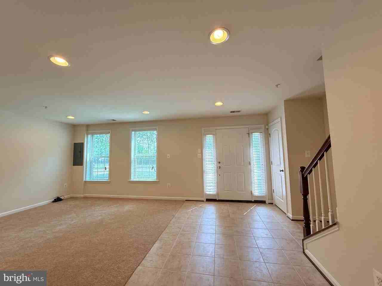 8912 Tower Pl - Photo 7 of 45