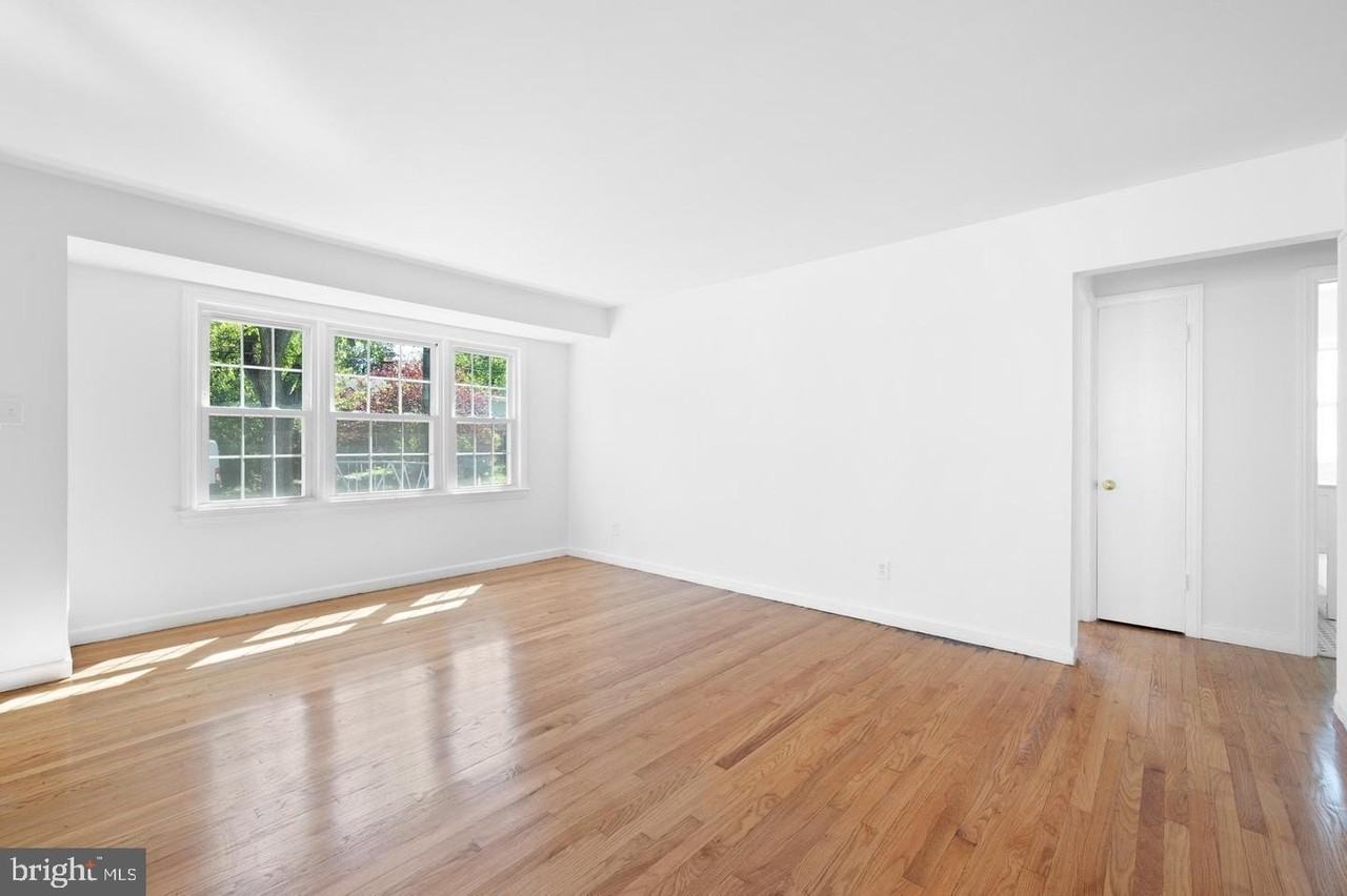 4904 41st Pl - Photo 2 of 39