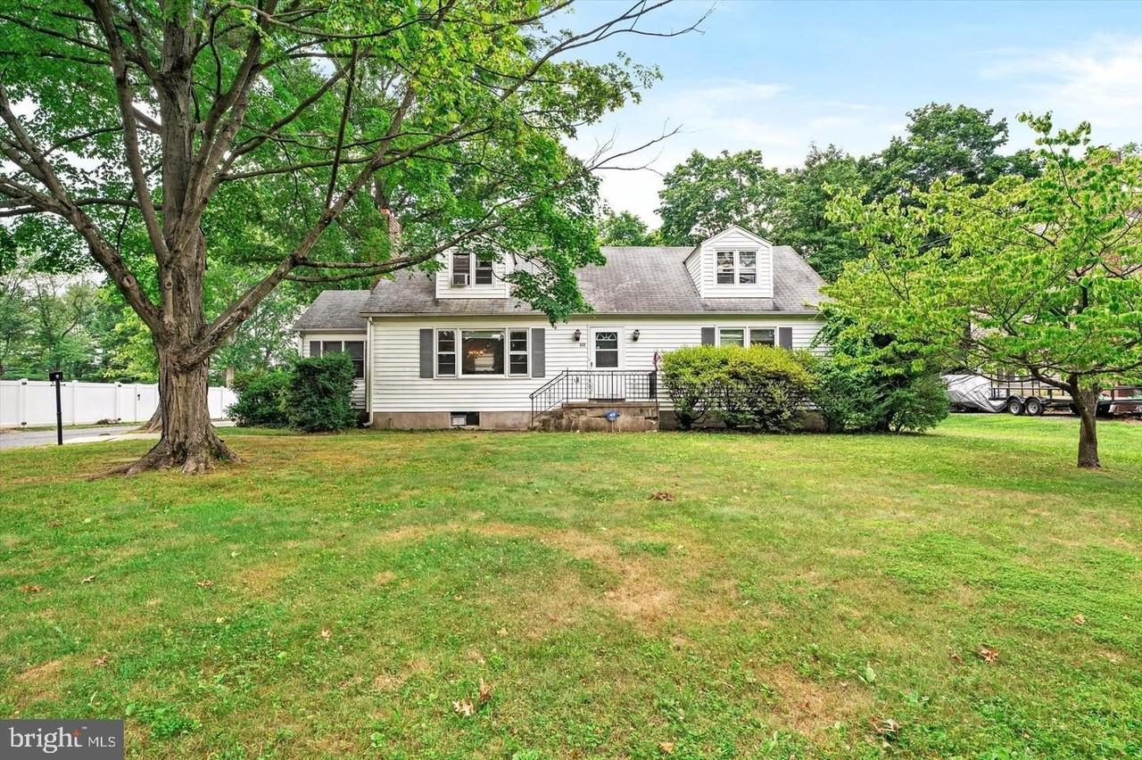 648 Old York Rd - Photo 2 of 2