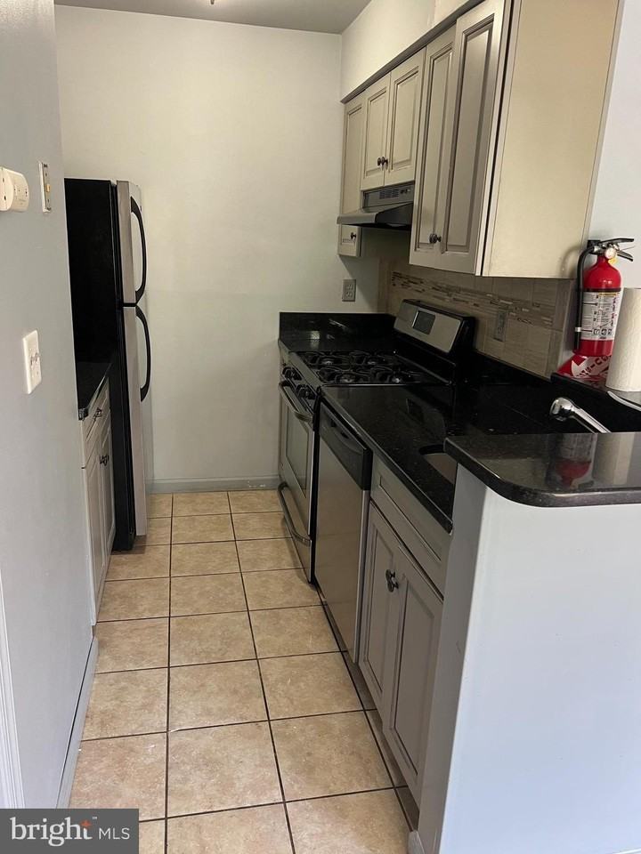 68 Crosspointe Dr - Photo 2 of 13