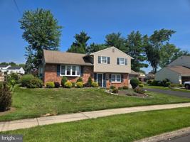 featured image of 425 Silver Ave