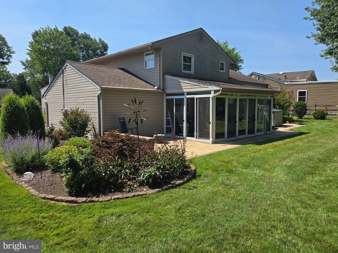 425 Silver Ave - Photo 5 of 27