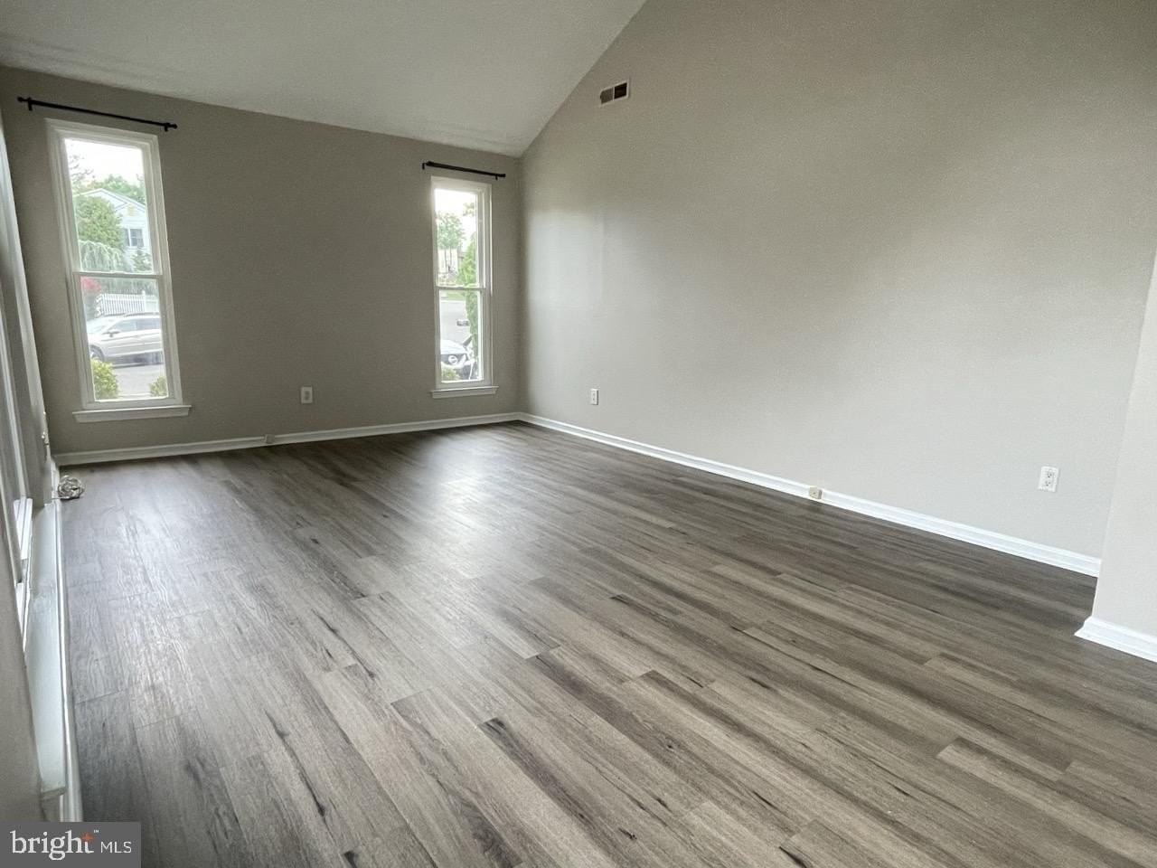 294 Woods Edge Pl - Photo 5 of 30