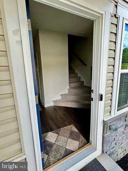 210 Chase Dr - Photo 2 of 23