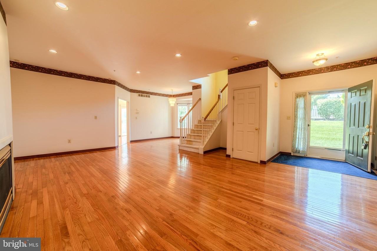 651 Fawn Cir - Photo 3 of 27