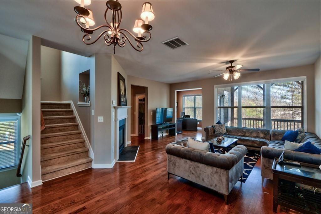 6135 Indian Wood Cir Se - Photo 7 of 28
