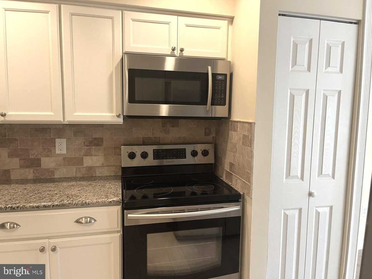 2407 Noras Ct #2407 - Photo 5 of 17