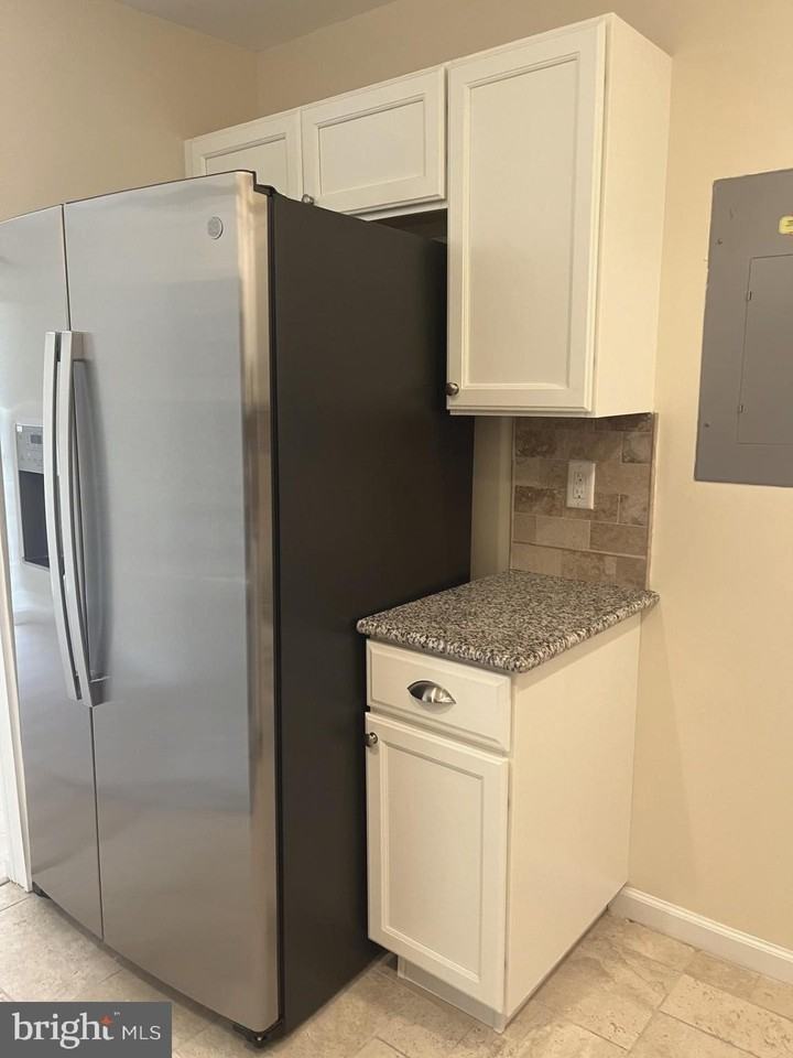 2407 Noras Ct #2407 - Photo 6 of 17