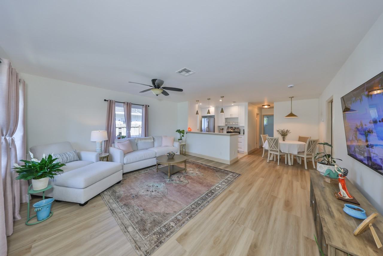 1727 New Hampshire Ave Ne - Photo 5 of 39