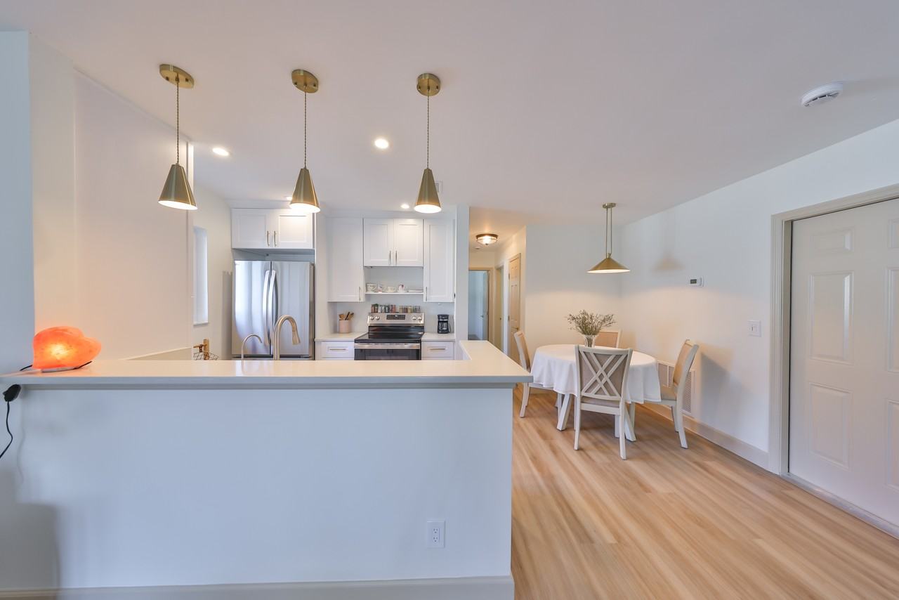 1727 New Hampshire Ave Ne - Photo 7 of 39
