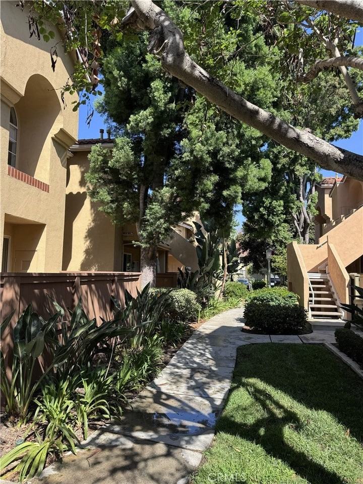 68 Costero Aisle - Photo 3 of 12