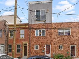 featured image of 1422 Montrose St