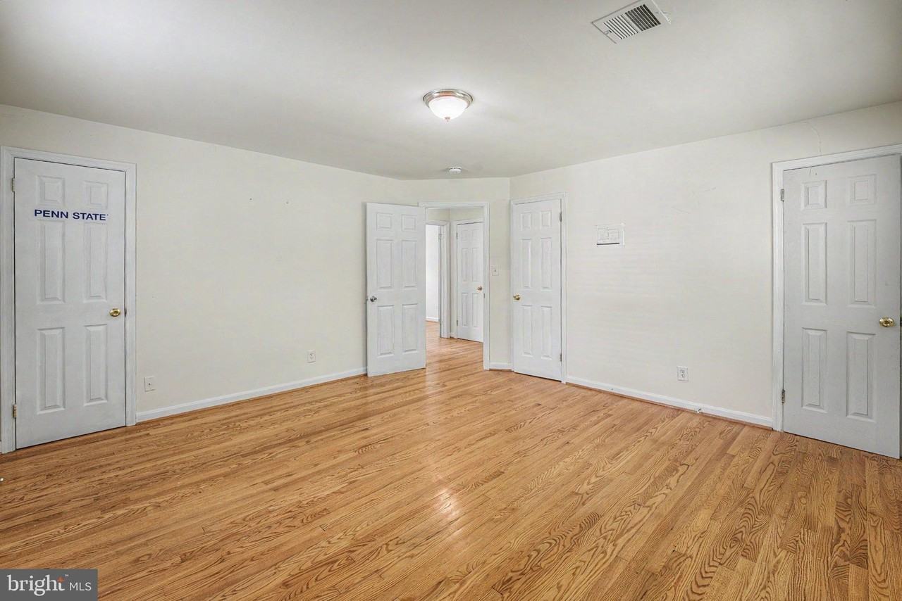 10708 Norman Ave - Photo 4 of 29