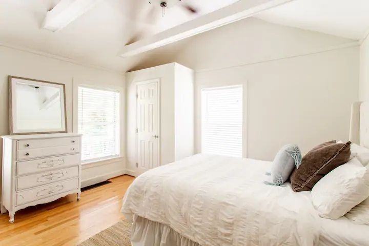 5204 Nevada Ave - Photo 5 of 8
