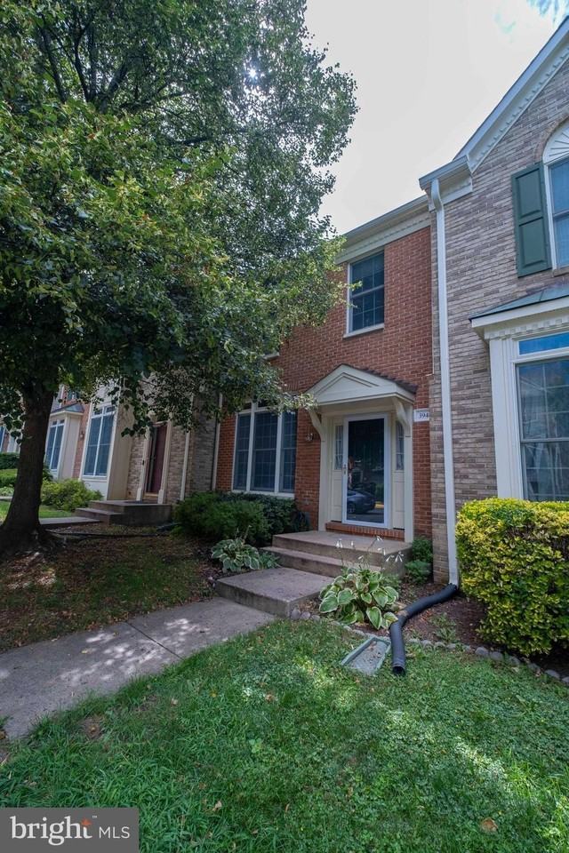 3940 Kathryn Jean Ct - Photo 3 of 46