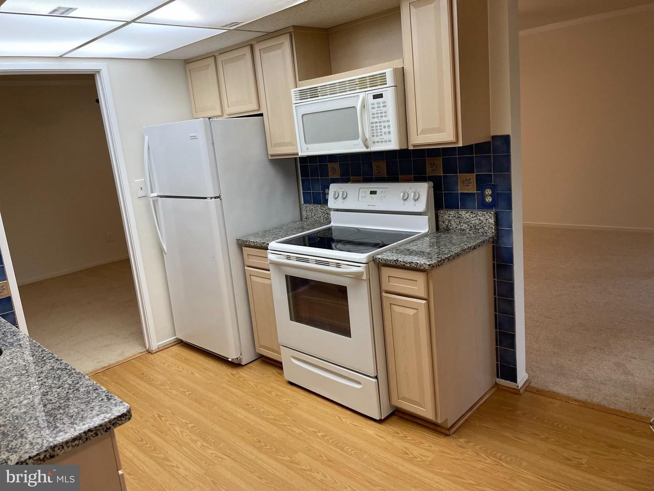 565 Florida Ave #203 - Photo 6 of 21