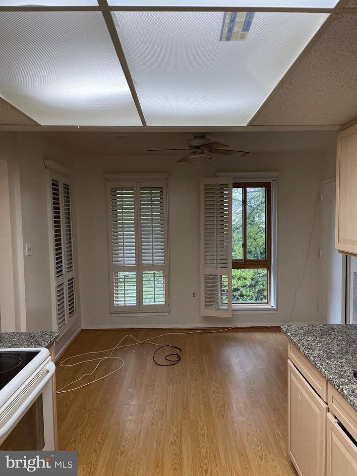 565 Florida Ave #203 - Photo 7 of 21