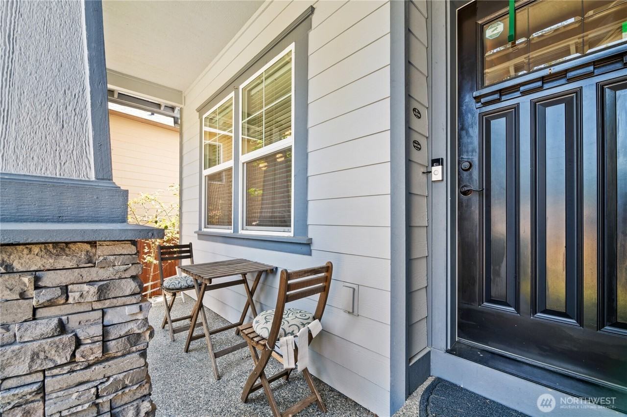 124 147th Pl Se - Photo 2 of 32