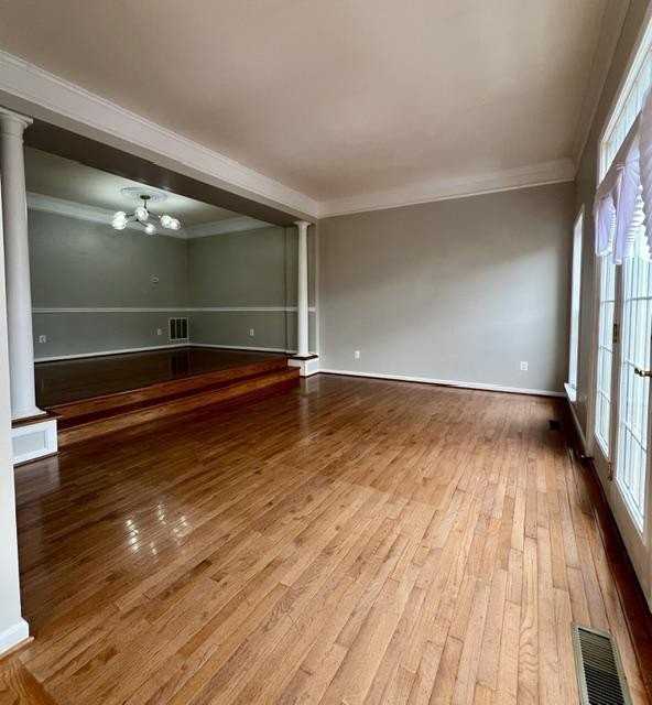 25130 Cutgrass Ter - Photo 2 of 33