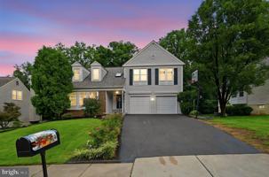 featured image of 10212 Winged Elm Cir