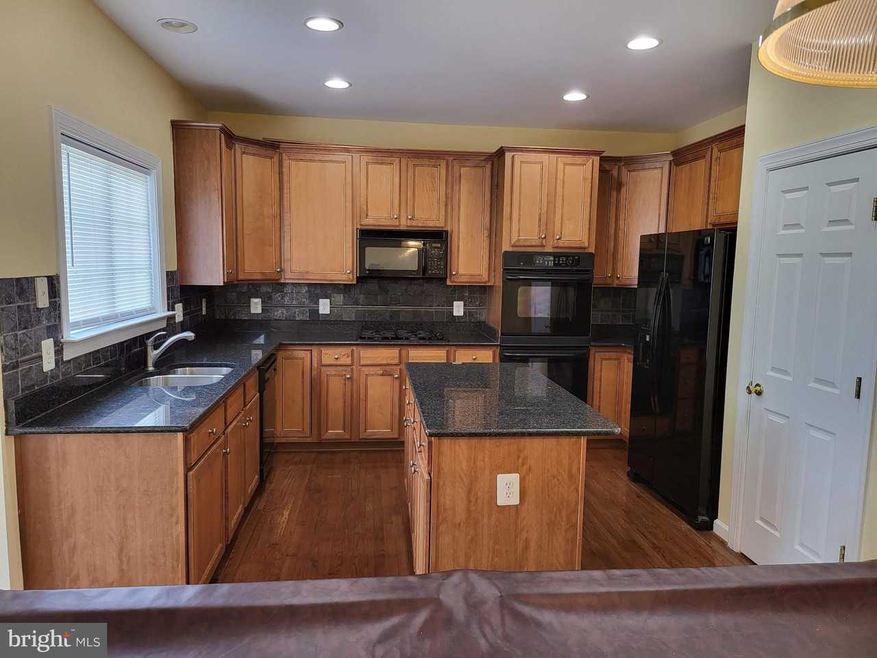 6161 Popes Creek Pl - Photo 3 of 23