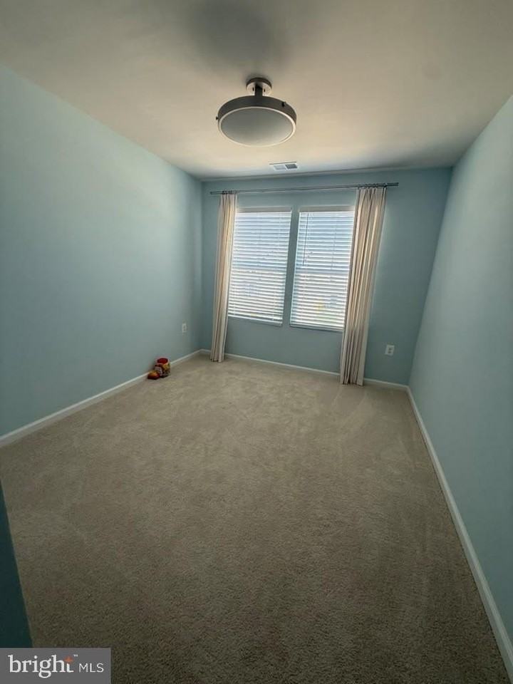 9 Apollo Rd - Photo 2 of 26