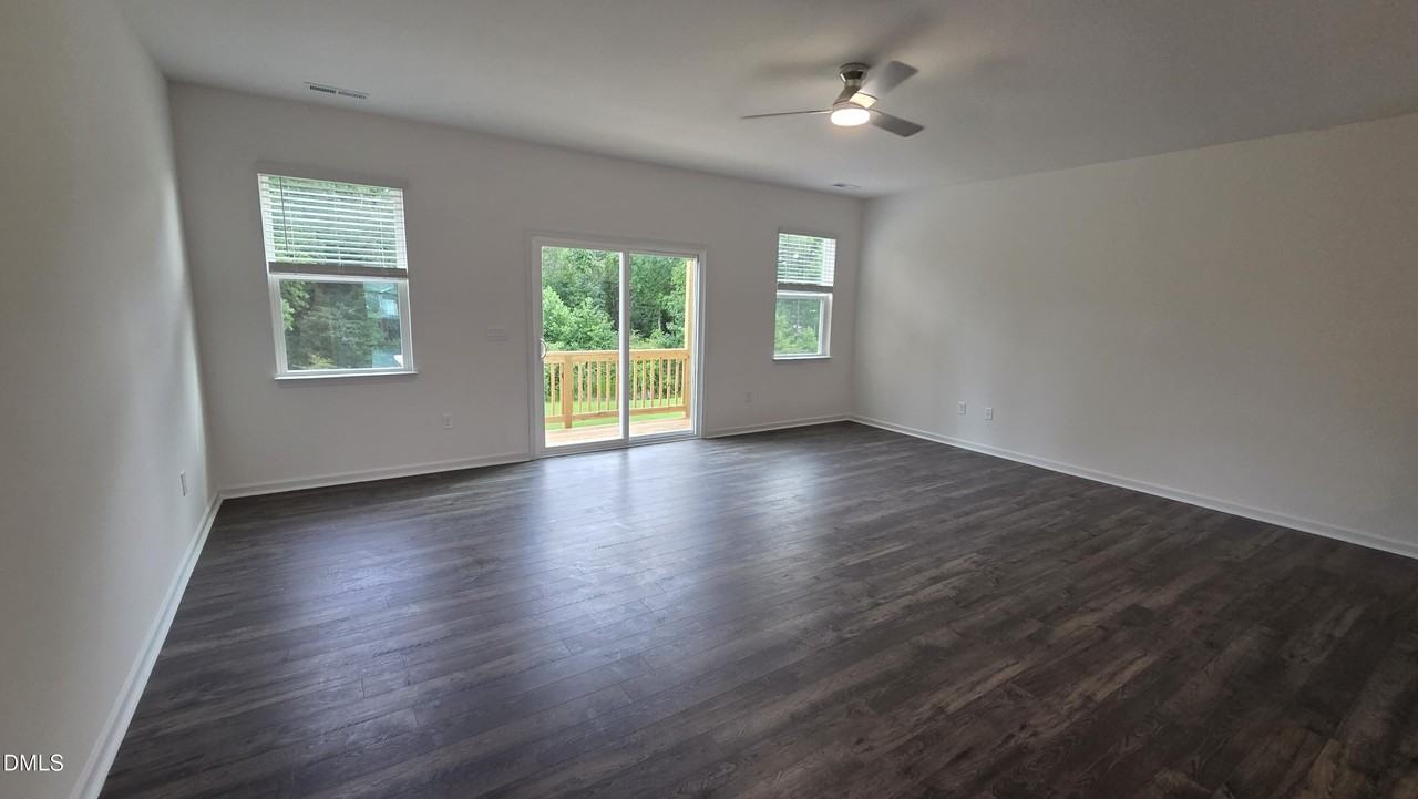 803 Lucky Clover Way - Photo 2 of 20