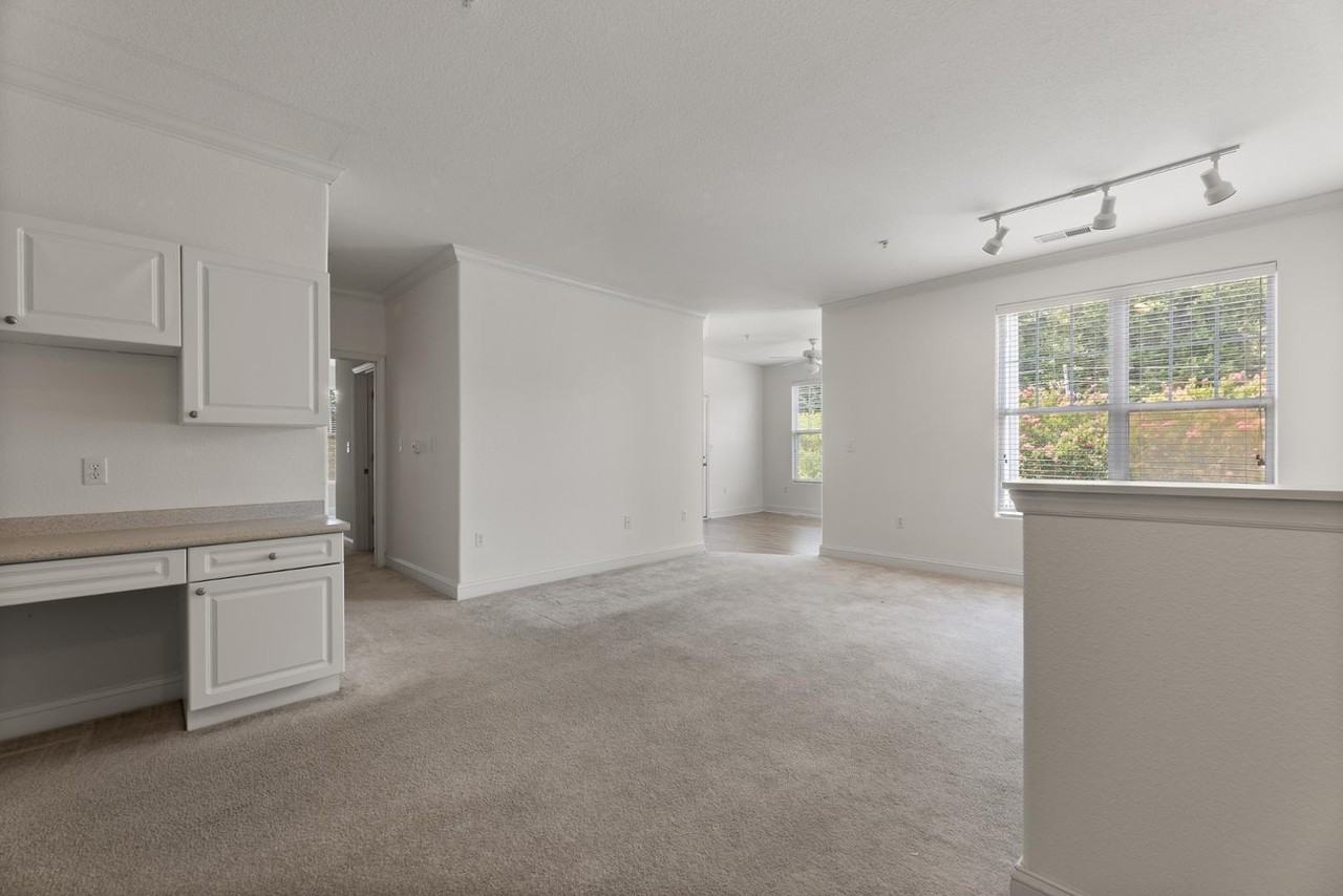 1922 Parkside Village Dr #1922 - Photo 6 of 29