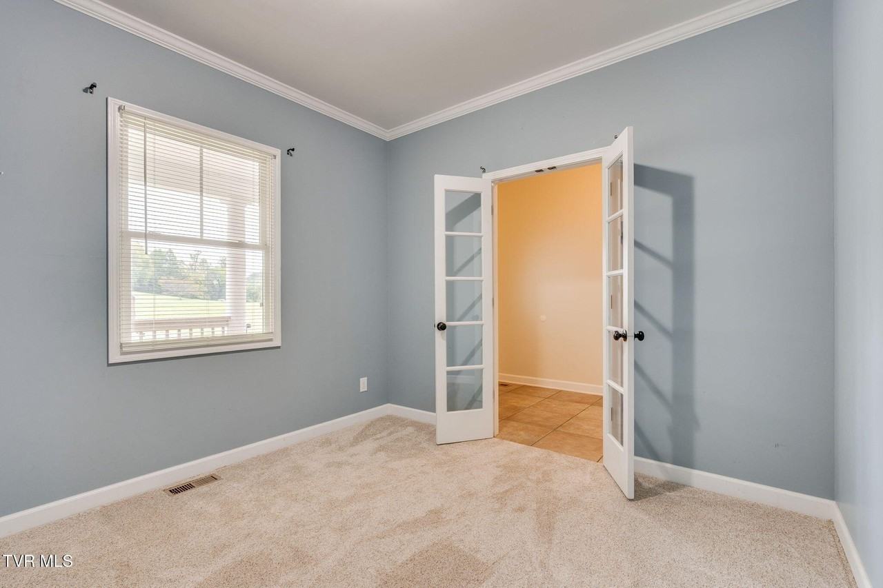 707 Victoria Lee Way - Photo 6 of 36