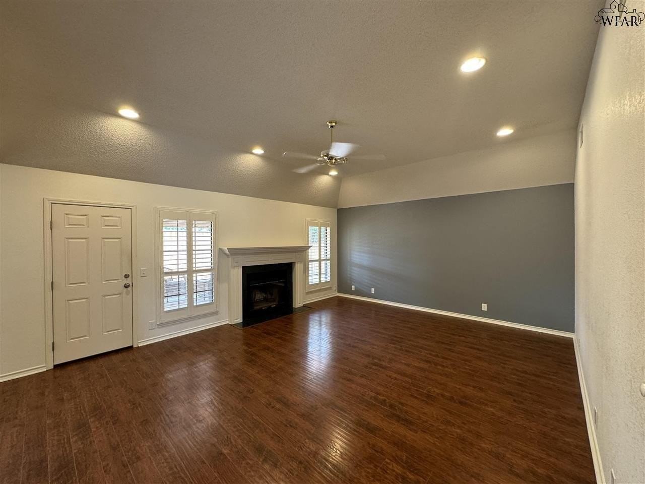 4845 Shenandoah Dr - Photo 3 of 16