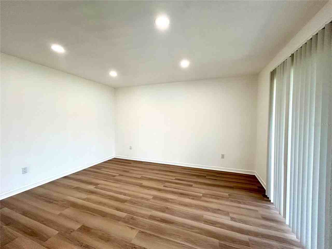 705 Haven Pl #705 - Photo 7 of 24