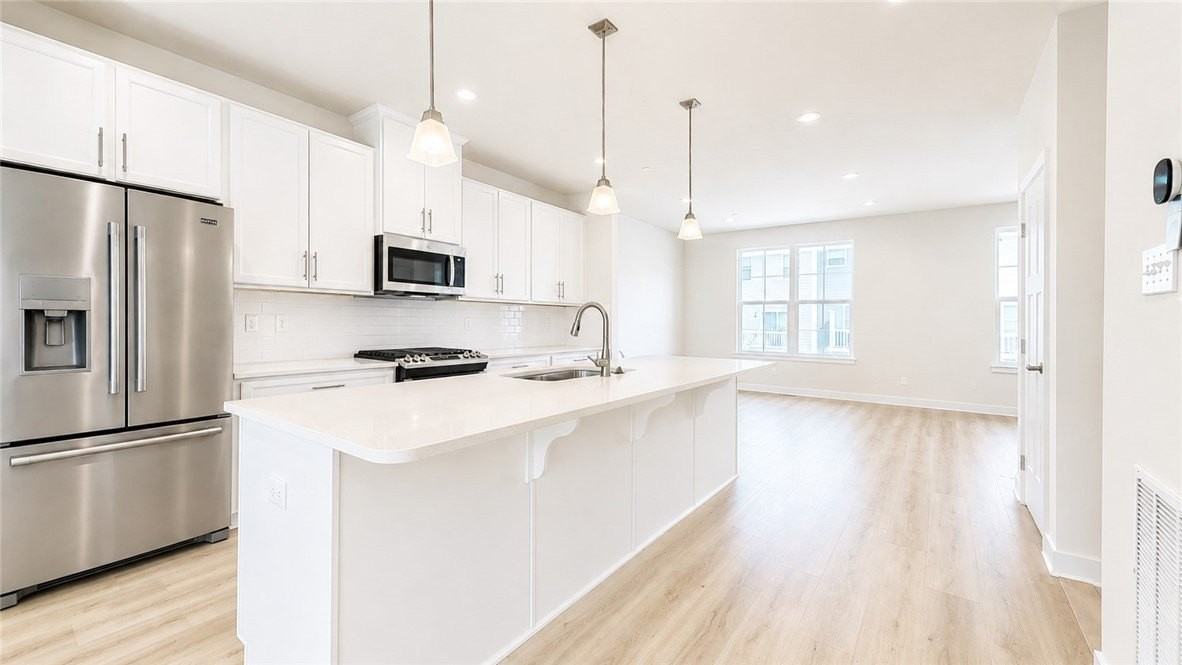 6804 Sycamore Way - Photo 5 of 44