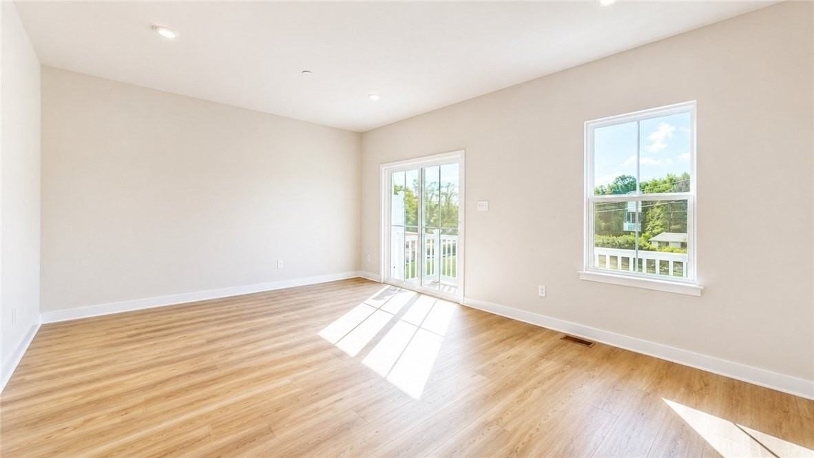 6804 Sycamore Way - Photo 6 of 44
