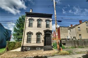 featured image of 1327 Reddour St