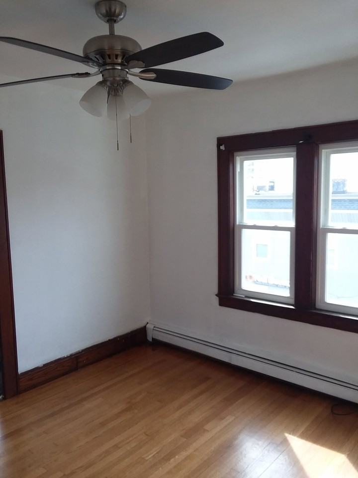 647 Anderson Ave - Photo 6 of 6