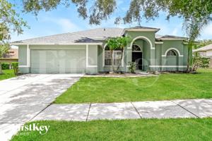 featured image of 4413 Winding River Dr