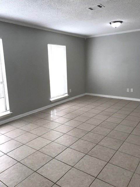 3424 Cambridge Dr - Photo 3 of 23