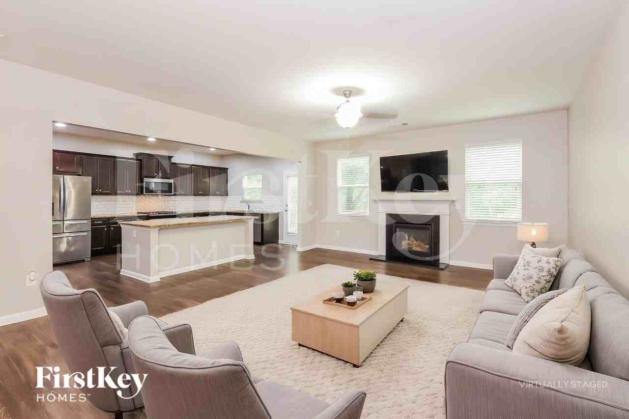 547 Winder Trl - Photo 3 of 19